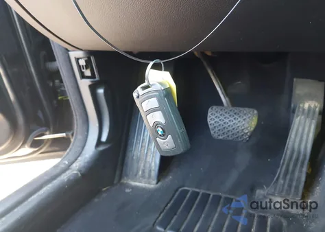 2005 BMW 745Li from USA, damaged, VIN WBAGN63555DS57386